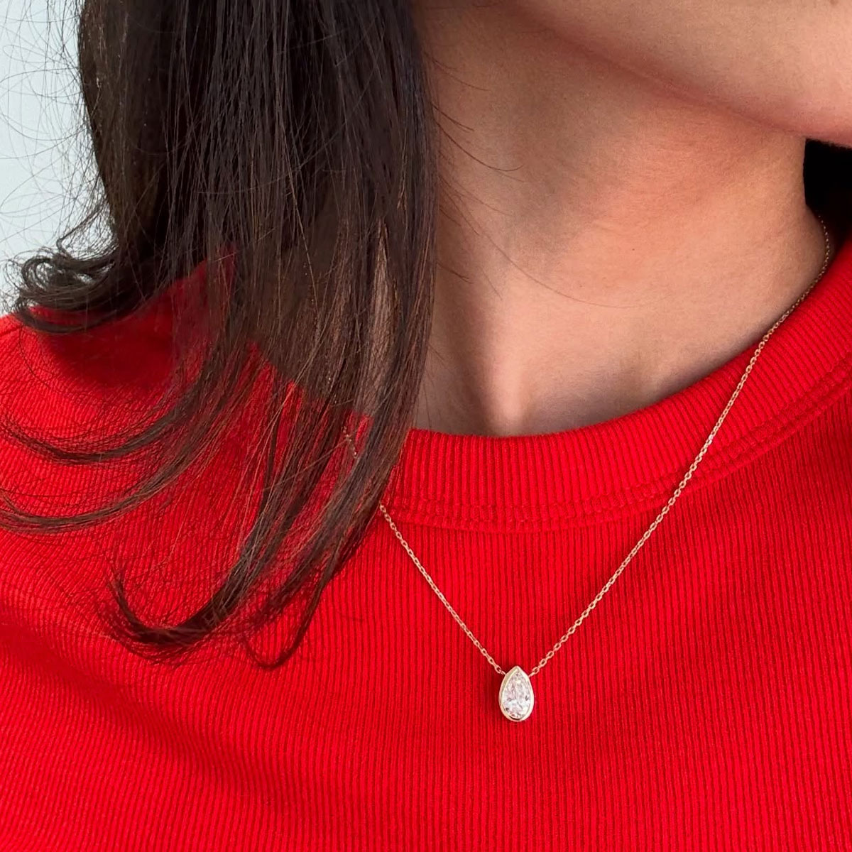 قلادة موسانيت بتصميم بير كت 1- - مراجعة Bezels Set Pendant وسعره